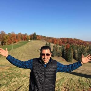 Meet your Posher, Adam